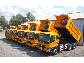 CAMION 6x4 BENNE ACIER 330 TX2533